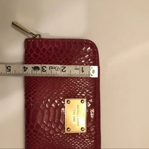 Michael kors red snakeskin embossed leather wallet - Picture 10 of 11